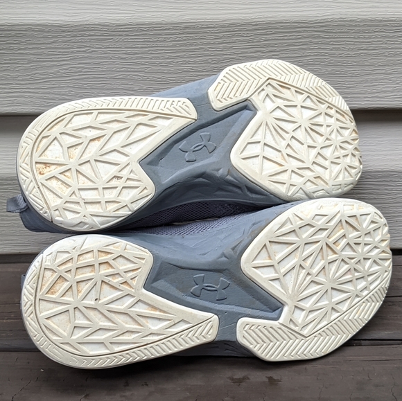 Gray Under Armour Basketball Shoes - Picture 4 of 6